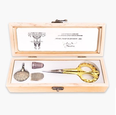 CAJA VINTAGE SAGRADA FAMILIA BCN - 19 X 3,5 X 7 cm -